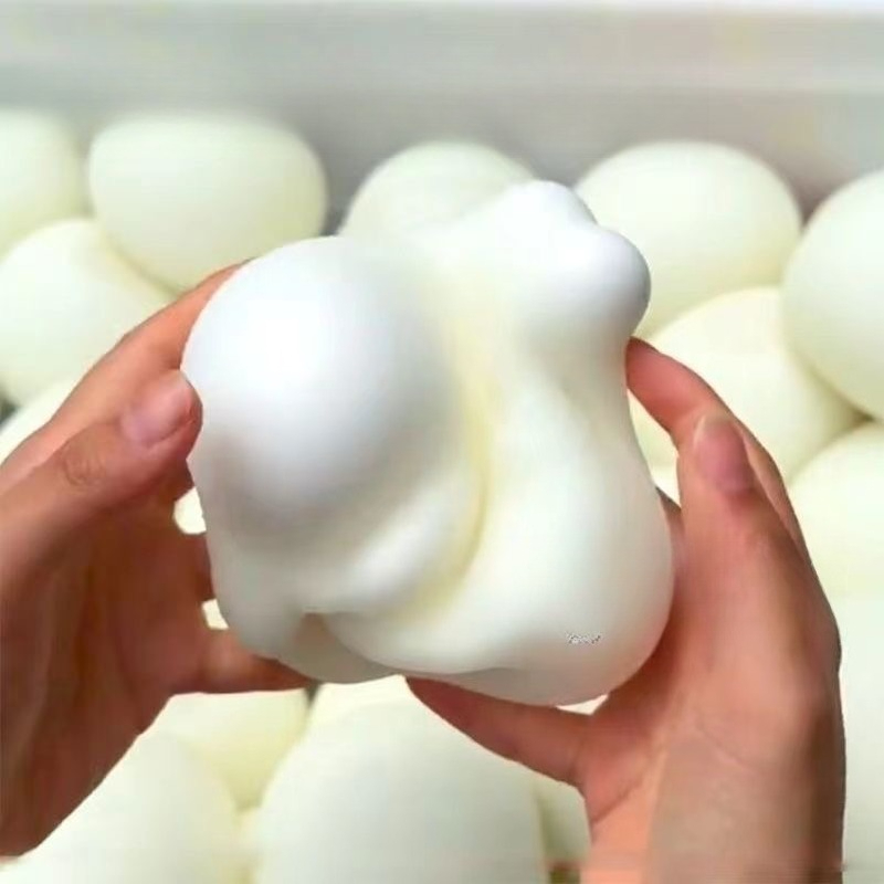 كرة ضغط كبيرة على شكل خبز ناعم - مراجعة Novelty Gifts وسعره
