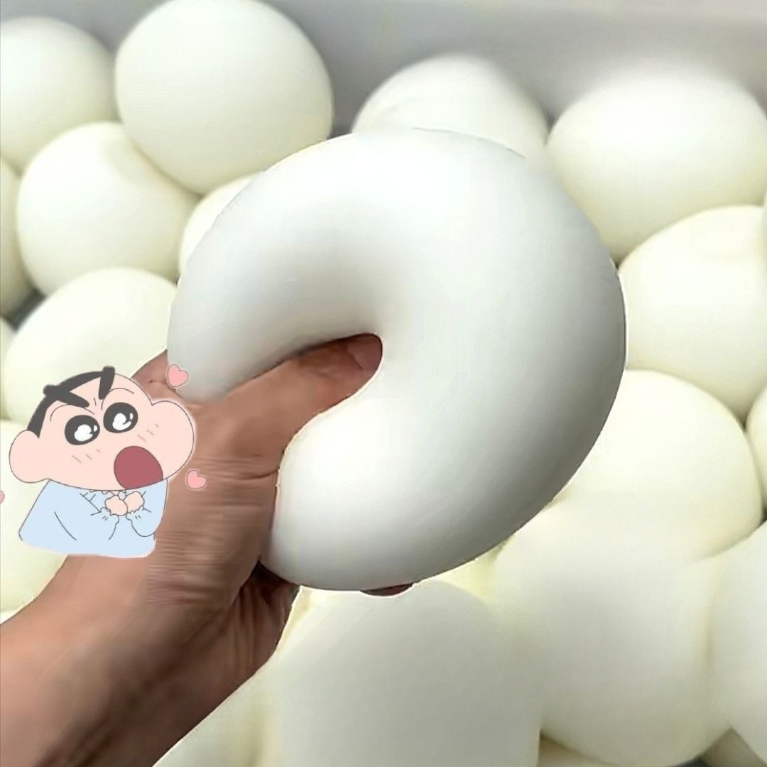 كرة ضغط كبيرة على شكل خبز ناعم - مراجعة Novelty Gifts وسعره