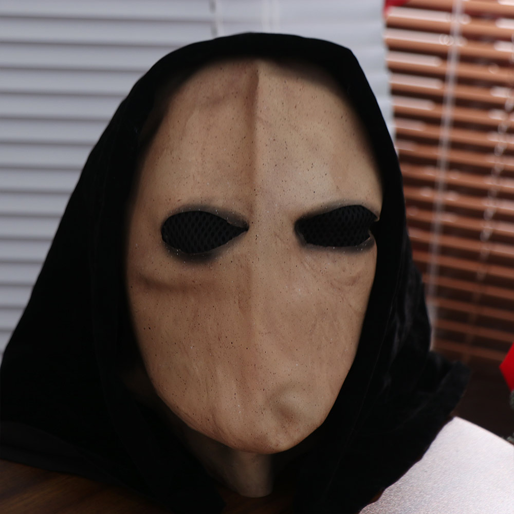 رجل مجهولي الهوية هالوين نحيل  - مراجعة Latex Alien Mask Realistic وسعره