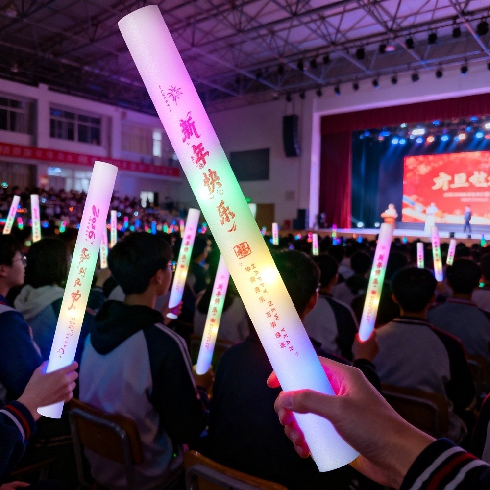 جو الدعائم الملونة الإسفنج توه - مراجعة Flashing Led Foam Sticks Party وسعره