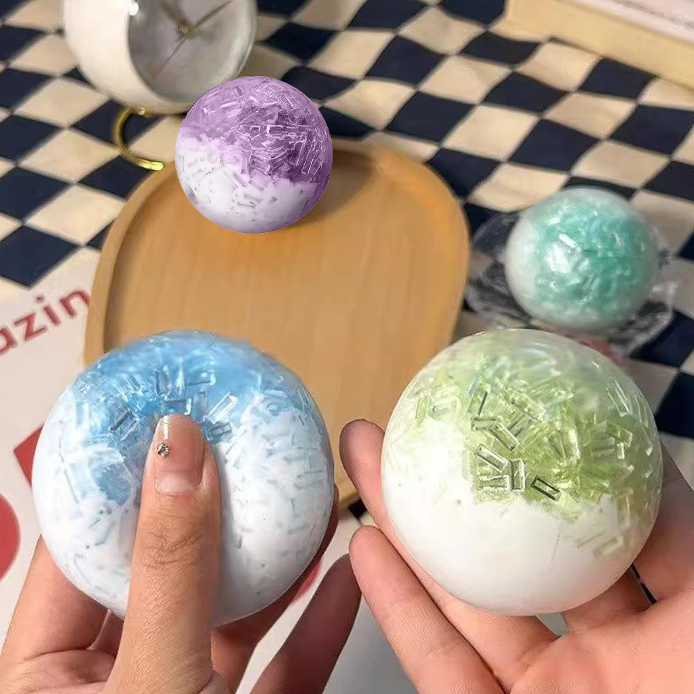 كرة ضغط على شكل جليد كريستالي  - مراجعة Novelty Gifts وسعره