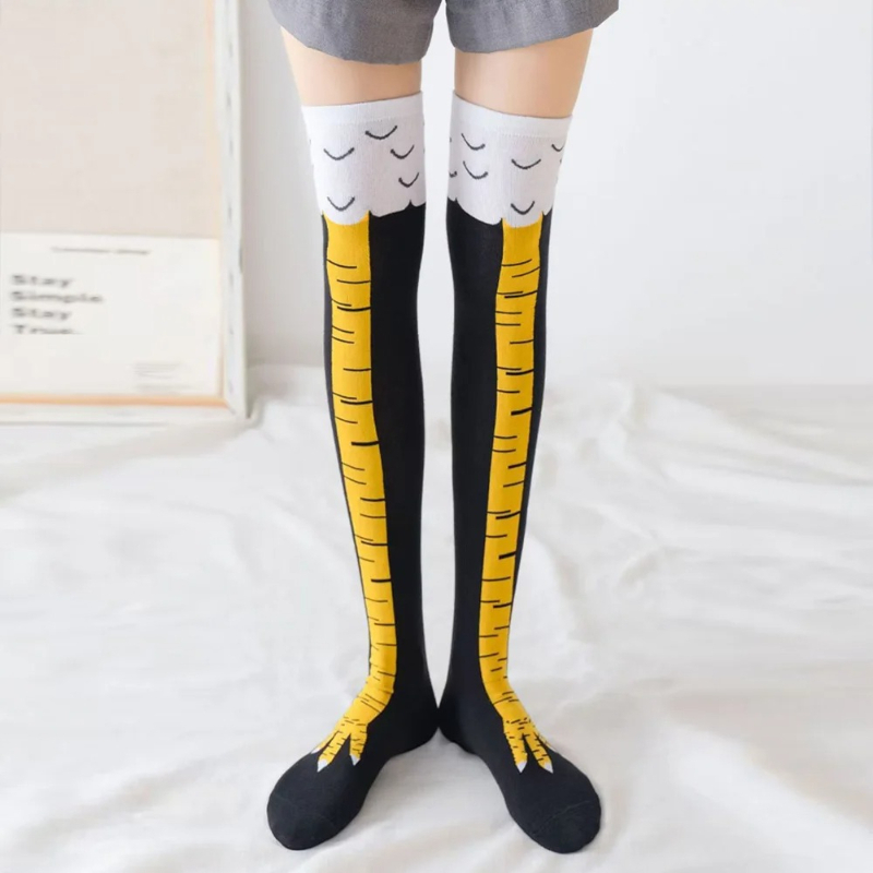 جوارب طويلة على شكل أقدام دجاج - مراجعة Funny Chicken Leg Socks وسعره
